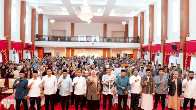 Gubernur Andi Sudirman: Guru Agama Berperan Penting Bentuk Karakter Anak Berakhlak