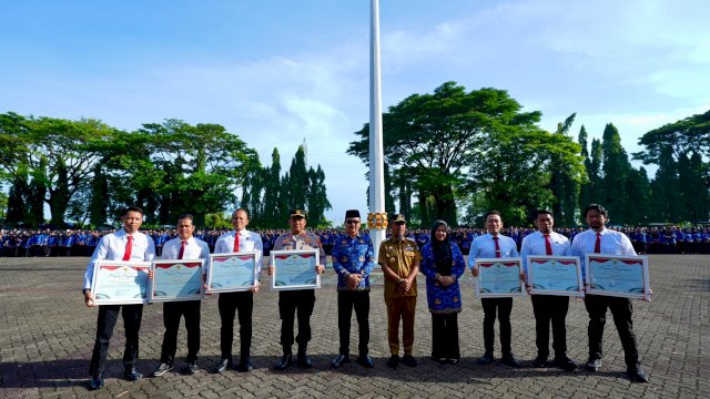 Gubernur Sulsel Berikan Penghargaan kepada Anggota Polri Penyelamat Bilqis