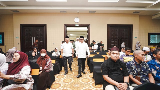 Sekda Jufri Rahman Dorong Skema Kredit Pesantren Tanpa Bunga, BEKS 2025 Resmi Ditutup di Makassar