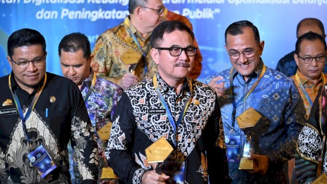 Sulsel Raih TP2DD Terbaik Sulawesi 2025