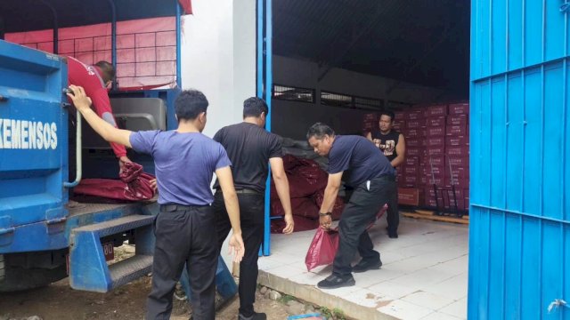 Banjir Dua Hari Rendam Bantaeng, Gubernur Sulsel Kirim Bantuan Darurat Logistik Provinsi