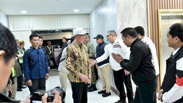 Mr J&nbsp;Tiba di Claro, Kader PSI Teriak Hidup Jokowi