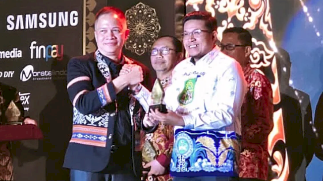 Sidrap Raih Dua Penghargaan Mbizmarket Award 2025 di Yogyakarta