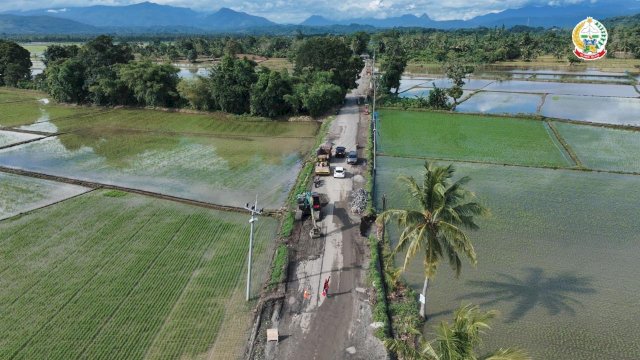 Perbaikan Ruas Paleteang&ndash;Malimpung&ndash;Batas Enrekang Dikebut, Warga Pinrang Sambut Antusias