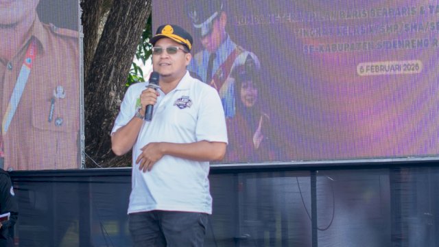 Sekda Sidrap Buka Lomba Keterampilan Baris Berbaris di SMAN 2 Sidrap