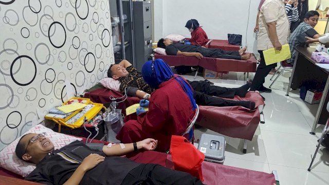 Bawaslu Provinsi Sulawesi Selatan Gelar Donor Darah, Wujudkan Aksi Kemanusiaan