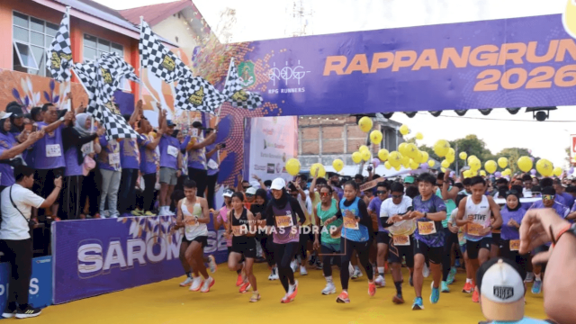 Bupati Sidrap Melepas Peserta RUN Sidrap. 