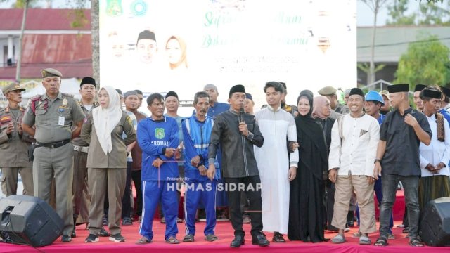 Pemerintah Kabupaten Sidenreng Rappang (Sidrap) kembali menggelar buka puasa bersama pemerintah dan masyarakat di Rumah Jabatan Bupati Sidrap, Sabtu (28/2/2026)