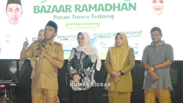 Bupati Sidrap Syaharuddin Alrif