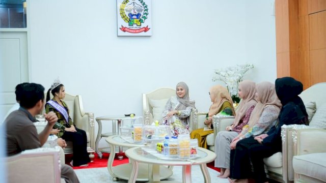 Wakil Gubernur Sulsel Fatmawati Rusdi
