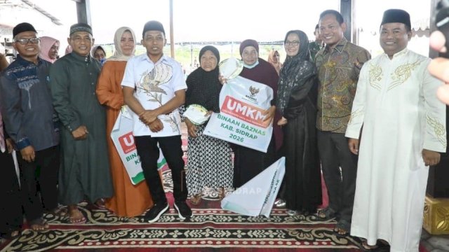 Momen Keakraban Bupati Sidrap dan Warga Panca Lautang dalam Balutan Safari Ramadan