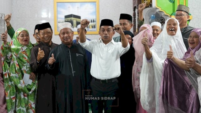 Bupati Sidrap Hadiri Penyaluran Zakat Fitrah di Kelurahan Lakessi