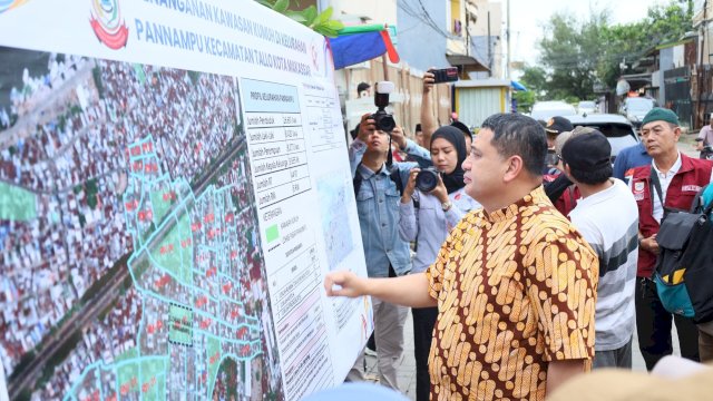 Wali Kota Makassar Dampingi Wamen PKP Tinjau Kawasan Kumuh di Tallo