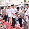 Tak Pernah Berjarak, Rusdi Masse Berbuka Puasa dan Berbagi Sembako Bersama Ribuan Warga Pinrang