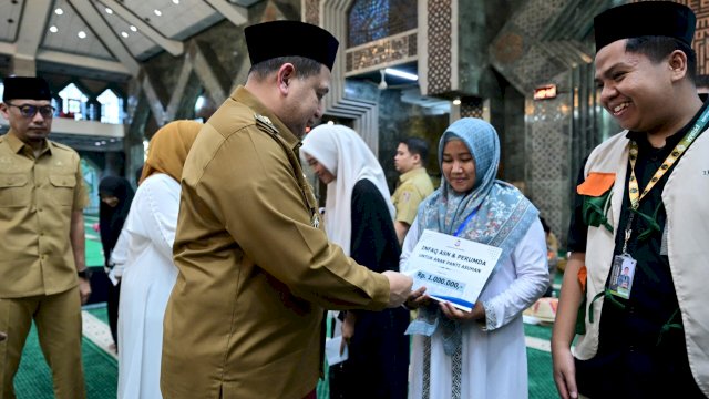 Wali Kota Makassar Buka Puasa Bersama 3.152 Anak Panti Asuhan di Al-Markaz