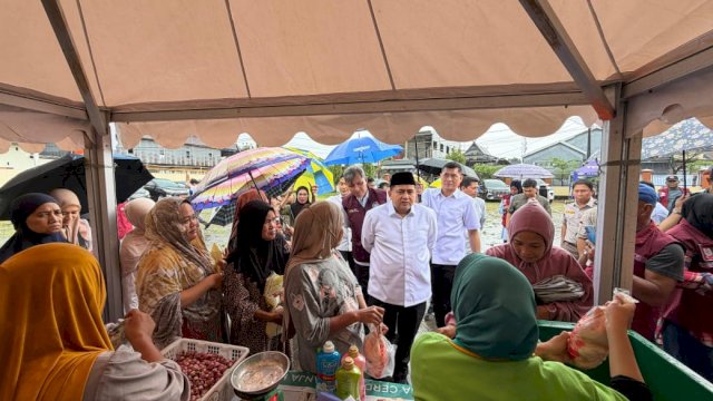 Pemkot Makassar Gelar Gerakan Pangan Murah di Seluruh Kecamatan Selama 10 Hari Terakhir Ramadhan