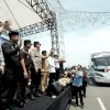 Gubernur Sulsel Lepas Peserta Mudik Gratis Pemprov di CPI Makassar