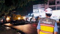 Dikebut Tengah Malam, Pengaspalan Aroepala Disorot: Solusi Cepat atau Tambal Sulam?