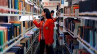 Literasi Digenjot, Tapi Minat Baca Masih Rendah? Program Perpustakaan Pemprov Sulsel Disorot