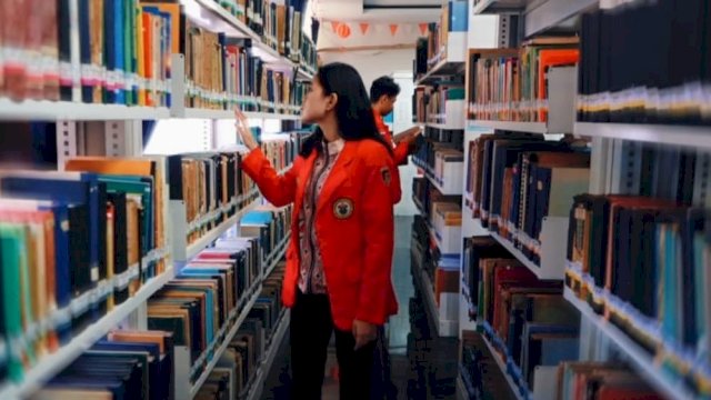 Literasi Digenjot, Tapi Minat Baca Masih Rendah? Program Perpustakaan Pemprov Sulsel Disorot