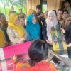 Dorong Ekonomi Berbasis Budaya, Fatmawati Rusdi Perkuat Posisi Tenun Lipa Sabbe Sidrap