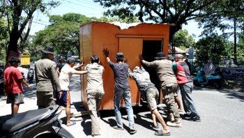 Penertiban Humanis di Tallo, Delapan Lapak di Atas Drainase Ditata