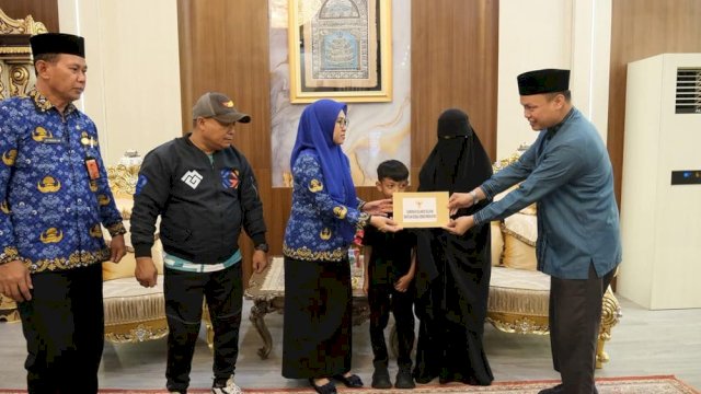 Duka Pangkep Berbuah Kebijakan: Gubernur Sulsel Jamin Masa Depan Anak Korban Kapal Tenggelam