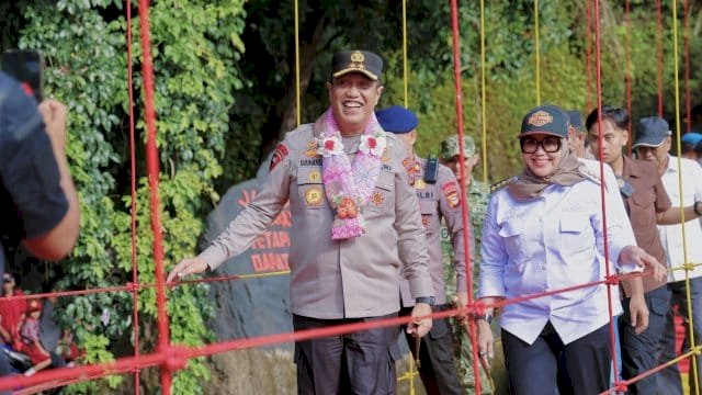 Bupati Barru Apresiasi Pembangunan Jembatan Gantung Dusun Pakka