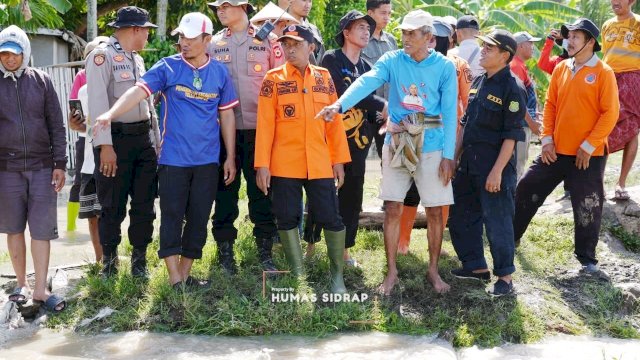 Bupati Sidrap Turun Langsung Pantau Banjir, Soroti Alih Fungsi Lahan hingga Drainase Tersumbat
