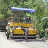 Wabup Luwu Tinjau Pengaspalan Jalan Poros Bolong&ndash;Lamasi, Target Rampung Sehari