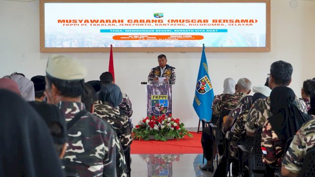 Buka Muscab Lima Daerah, Bupati Andi Utta Disematkan Jaket FKPPI