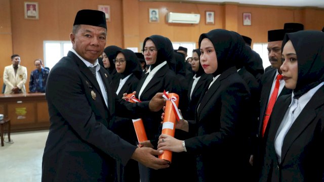 55 Anggota BPD Dilantik, Bupati Andi Utta Tekankan Sinergi Bangun Desa