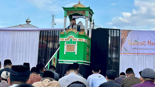 Salat Iduladha di Kompleks Kantor Bupati Bulukumba Berlangsung Khidmat, Khatib Tekankan Ciri Alumni Kurban