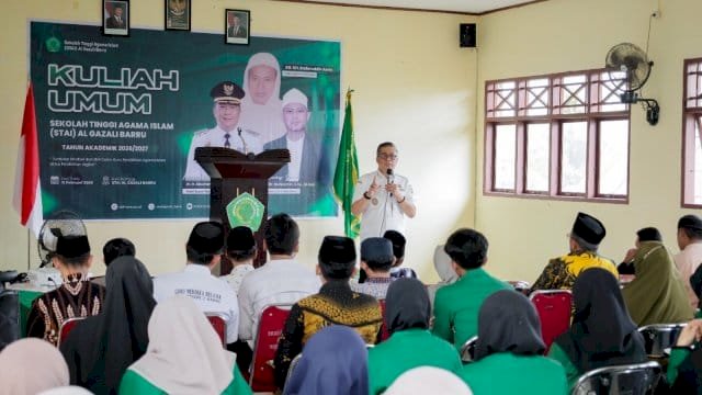 Wabup Barru Tekankan Mindset Adaptif dan Penguasaan Teknologi bagi Calon Guru PAI