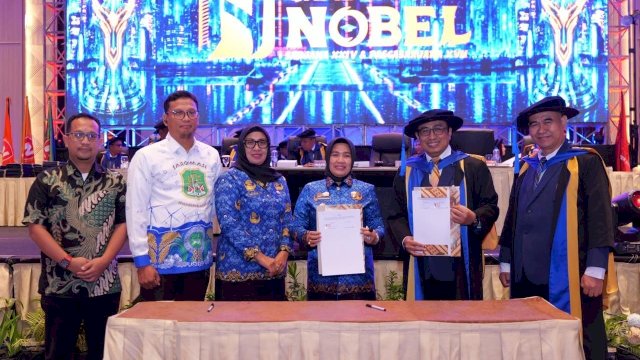 Pendidikan Unggul Sidrap Terus Tumbuh, Bupati Syaharuddin Lepas Siswa Berprestasi ke Ajang Nasional