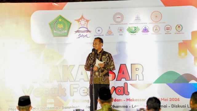 Gubernur Sulsel Hadiri Sannipata Ummat Buddha