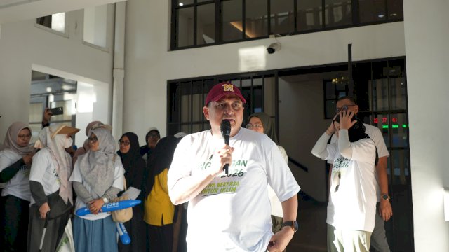 Wali Kota Munafri Pimpin Plogging HLH 2026, Tegaskan Gerakan Lingkungan Dimulai dari Rumah