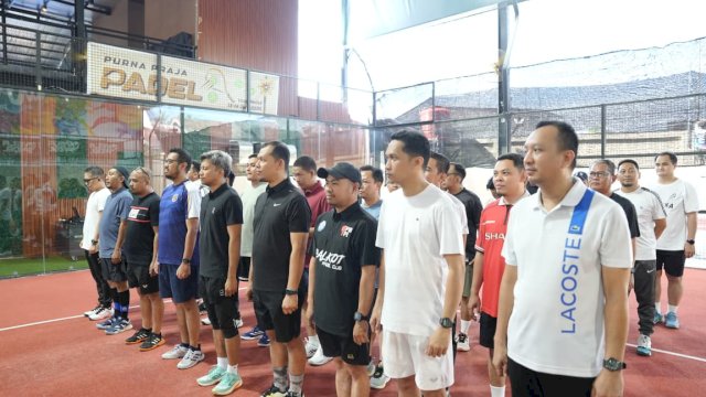 Wali Kota Makassar Buka Turnamen Padel IKAPTK, Tekankan Sportivitas dan Kebersamaan