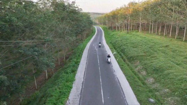 Gubernur Sulsel Tinjau Progres Proyek Jalan MYP di Bulukumba, Perkuat Konektivitas Sinjai&ndash;Bulukumba