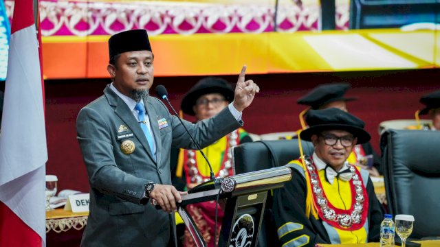 Dies Natalis ke-65 UNM, Gubernur Andi Sudirman Ajak Kampus dan Pemerintah Bersinergi Cetak SDM Unggul Sulsel