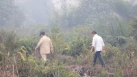 Presiden Prabowo Cek Langsung Karhutla di Kubu Raya, Perintahkan Tambah Pompa dan Sumur Bor