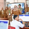 Bupati Barru Pantau Ujian Sekolah, Tekankan Pentingnya Doa Orang Tua