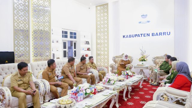 Bupati Barru Dukung KKN Profesi Kesehatan Unhas di 40 Desa, Perkuat Upaya Cegah Stunting dan Edukasi Masyarakat
