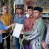 Bupati Barru Serahkan Sapi Kurban Presiden di Desa Nepo, Dorong Penguatan Ekonomi Peternakan Lokal