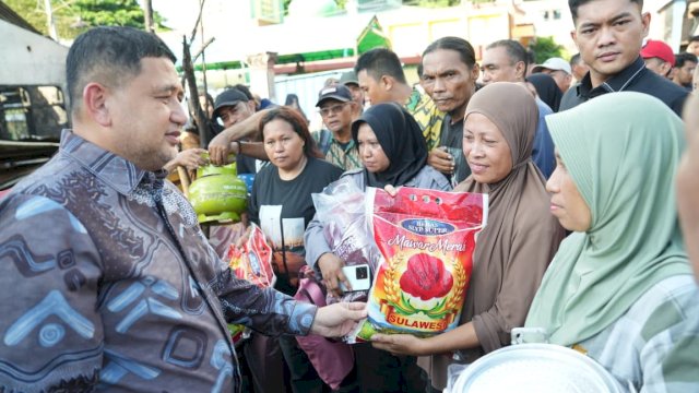 Munafri Arifuddin Turun Langsung Serahkan Bantuan Ke Korban Kebakaran