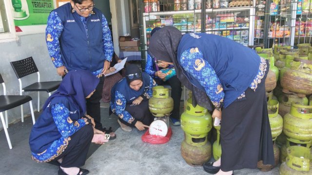 Pemda Lutra Himbau Masyarakat Beli Gas Elpiji 3 Kilo di Pangkalan