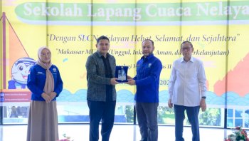 Walikota Makassar Buka Sekolah Cuaca Bagi Nelayan