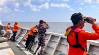 KRI Marlin-877 Dikerahkan Cari Korban KLM Nurul Salsa 01 Tenggelam di Perairan Selayar, 16 Orang Masih Dalam Pencarian