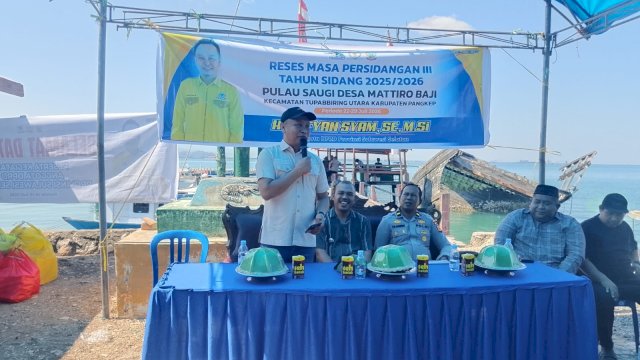 Warga Pulau Saugi   Ke Sofyan Syam :  Nakes dan Guru PAUD Butuh  Perhatian Pemprov Sulsel