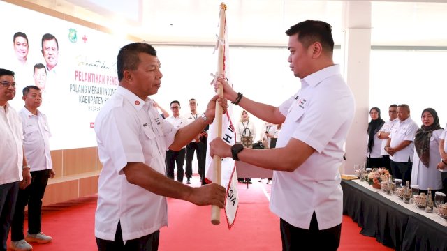 Adnan Purichta Lantik Andi Muchtar Pimpin PMI Bulukumba, Tegaskan Jiwa Kemanusiaan Sang Bupati